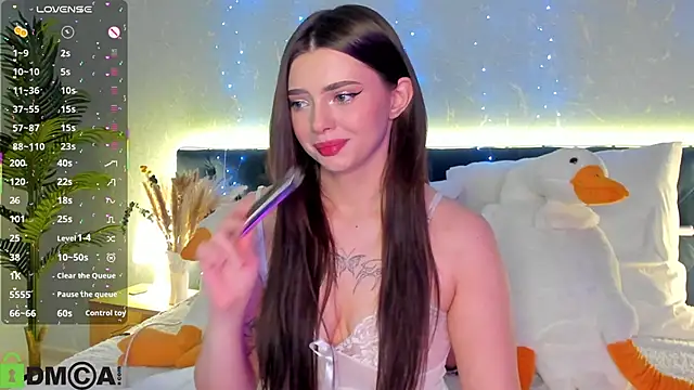 Snapshot of _xna_ chatting on December 3, 2025, 12:51 am xna online show from December 3, 2025, 12:51 am