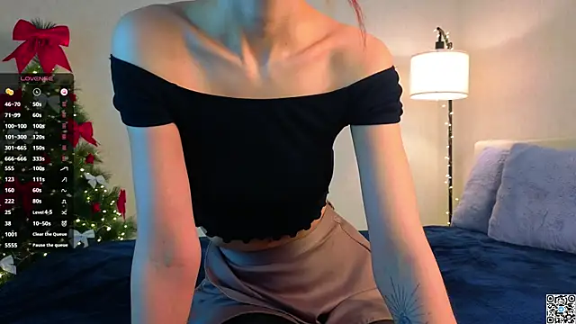 Snapshot of FloraNesli chatting on January 9, 2026, 6:16 am FloraNesli online show from January 9, 2026, 6:16 am