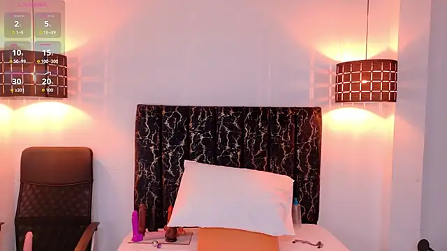 evvaa moon69 online show from March 13, 2026, 12:34 pm