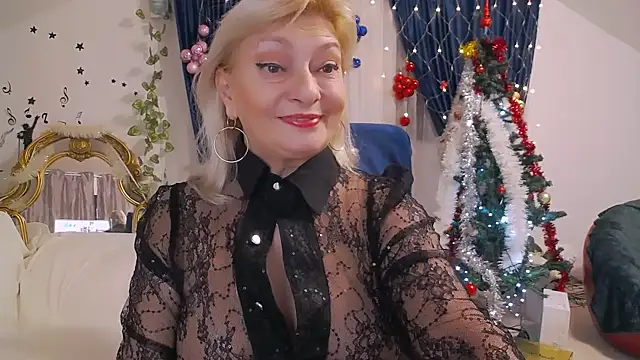 Snapshot of HypnotikCate chatting on December 27, 2024, 7:24 pm HypnotikCate online show from December 27, 2024, 7:24 pm