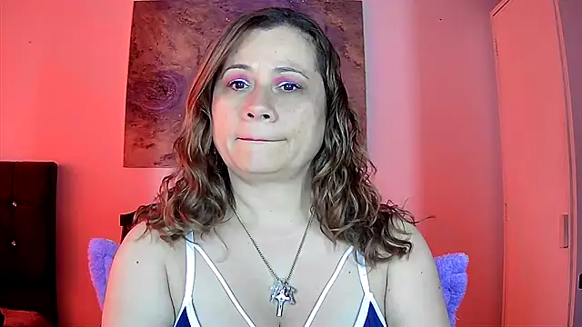 Snapshot of milagros_latina75 chatting on October 18, 2025, 1:56 pm milagros latina75 online show from October 18, 2025, 1:56 pm