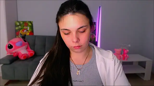 queenofthesense  online show from October 28, 2025, 4:53 pm