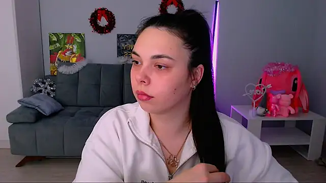 queenofthesense  online show from January 8, 2026, 9:33 am