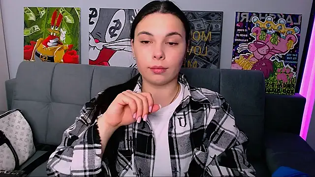 Snapshot of queenofthesense_ chatting on March 5, 2026, 2:13 pm queenofthesense online show from March 5, 2026, 2:13 pm