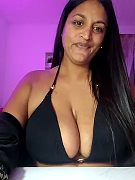 Busty AriaX online show from November 9, 2025, 8:18 pm