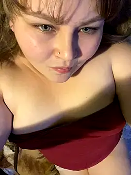 BeckiXrose online show from November 24, 2025, 8:30 pm