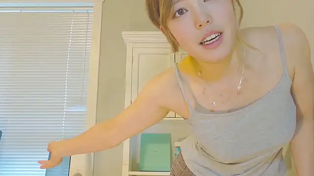 Nana with online show from November 29, 2025, 5:38 pm