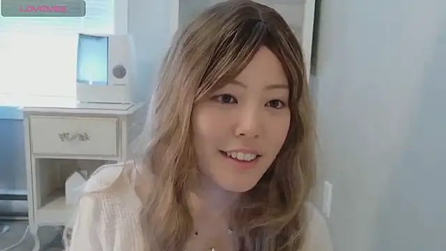 Snapshot of Nana_with chatting on March 9, 2026, 9:08 pm Nana with online show from March 9, 2026, 9:08 pm