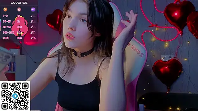 Snapshot of Sophie_SkyAngel chatting on February 12, 2026, 4:29 am Sophie SkyAngel online show from February 12, 2026, 4:29 am