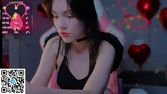 Snapshot of Sophie_SkyAngel chatting on February 14, 2026, 9:39 am Sophie SkyAngel online show from February 14, 2026, 9:39 am