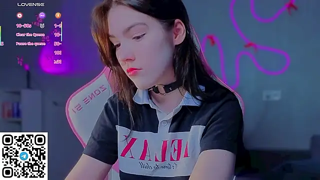 Snapshot of Sophie_SkyAngel chatting on March 19, 2026, 2:32 pm Sophie SkyAngel online show from March 19, 2026, 2:32 pm