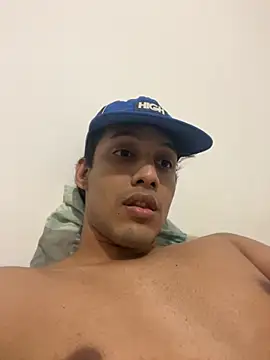 Snapshot of BAGHEERAPGG chatting on November 3, 2025, 12:02 am BAGHEERAPGG online show from November 3, 2025, 12:02 am