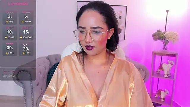 Sharon breezee online show from November 23, 2025, 5:18 am