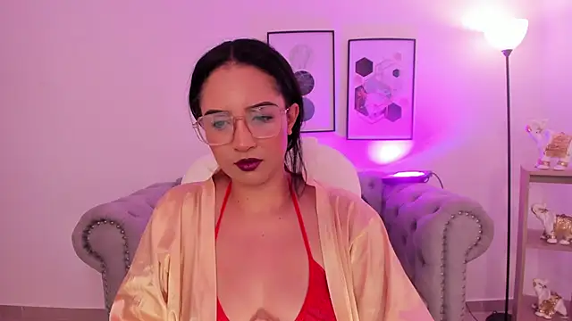 Sharon breezee online show from December 4, 2025, 4:55 am