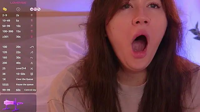 MeganStrain online show from November 8, 2025, 3:07 am