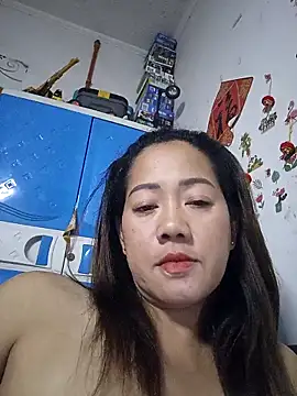 Snapshot of SweetASS6969 chatting on December 17, 2025, 4:13 pm SweetASS6969 online show from December 17, 2025, 4:13 pm