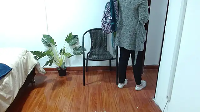 LilyCutee  online show from October 2, 2025, 7:21 pm