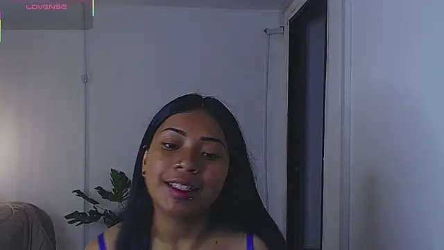 LilyCutee  online show from October 8, 2025, 7:11 pm