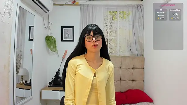 Snapshot of Vanessa_Jenner chatting on March 17, 2026, 1:43 am Vanessa Jenner online show from March 17, 2026, 1:43 am