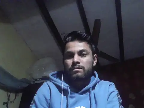 ursdreamperson online show from November 17, 2025, 3:01 am