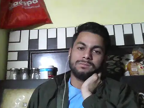 ursdreamperson online show from December 14, 2025, 3:12 am