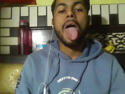 Snapshot of ursdreamperson chatting on December 17, 2025, 4:18 am ursdreamperson online show from December 17, 2025, 4:18 am