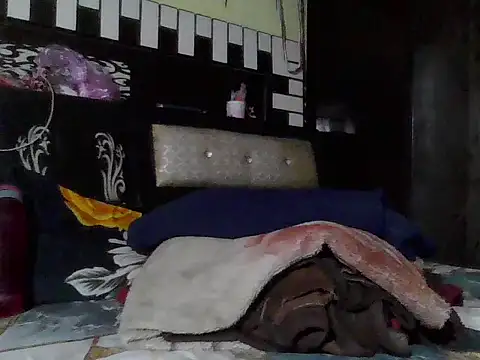 Snapshot of ursdreamperson chatting on February 21, 2026, 3:13 pm ursdreamperson online show from February 21, 2026, 3:13 pm