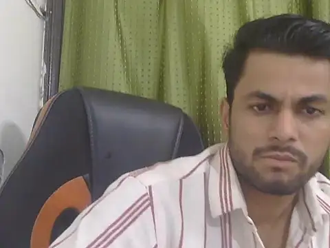 ursdreamperson online show from July 10, 2026, 1:47 pm