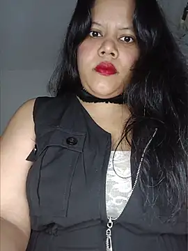 Snapshot of Maymoonx chatting on May 27, 2026, 5:15 am Maymoonx online show from May 27, 2026, 5:15 am