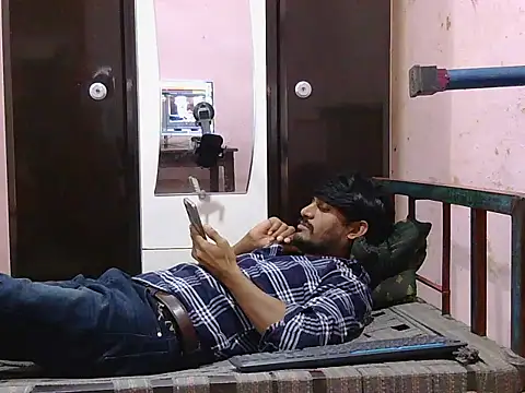 krishjaat43 online show from October 30, 2025, 4:03 am