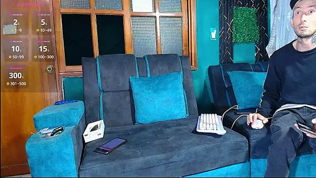 Snapshot of tom-y-alexa chatting on March 5, 2026, 12:39 am tom-y-alexa online show from March 5, 2026, 12:39 am