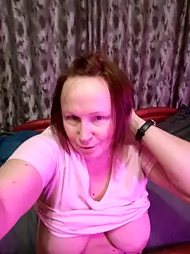 Snapshot of WifeyXRated chatting on December 22, 2024, 11:11 am WifeyXRated online show from December 22, 2024, 11:11 am