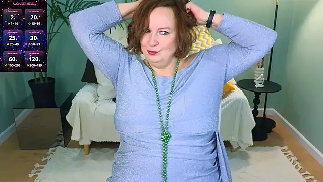 Snapshot of WifeyXRated chatting on December 31, 2024, 6:05 am WifeyXRated online show from December 31, 2024, 6:05 am
