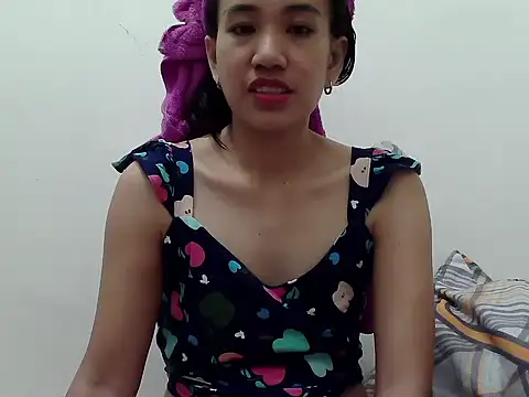 Ursexychixxx 4u online show from February 23, 2026, 7:28 am