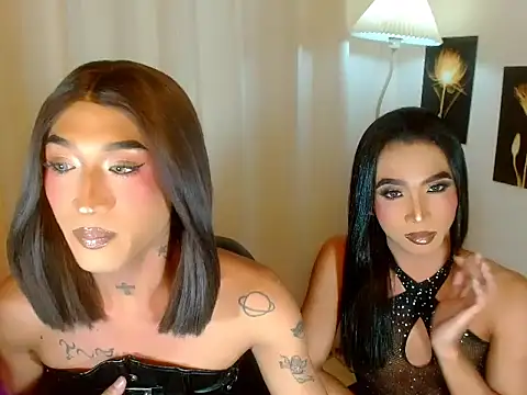 Snapshot of The_Fucking_Dolls chatting on July 9, 2026, 4:33 pm The Fucking Dolls online show from July 9, 2026, 4:33 pm