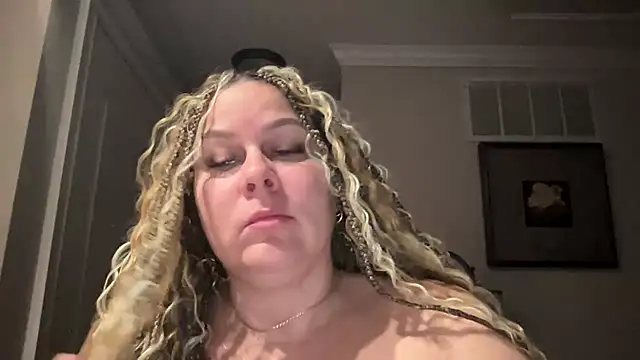 Snapshot of number1slut chatting on March 21, 2026, 12:43 pm number1slut online show from March 21, 2026, 12:43 pm