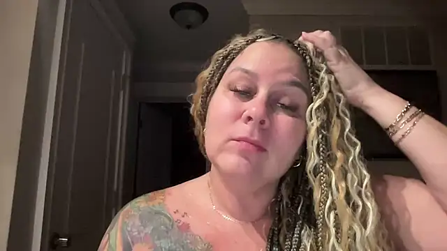 Snapshot of number1slut chatting on March 22, 2026, 12:47 am number1slut online show from March 22, 2026, 12:47 am