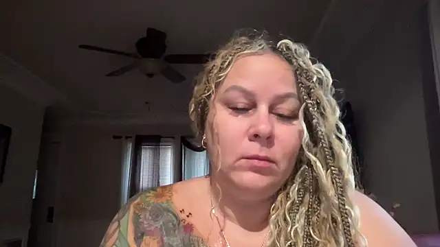 Snapshot of number1slut chatting on March 23, 2026, 12:31 pm number1slut online show from March 23, 2026, 12:31 pm