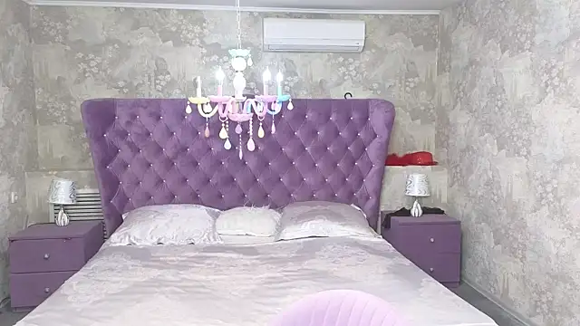 Wendy Waves online show from April 2, 2026, 11:52 am