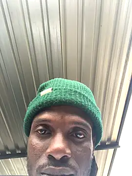 cuminsidebby online show from October 19, 2025, 11:55 am