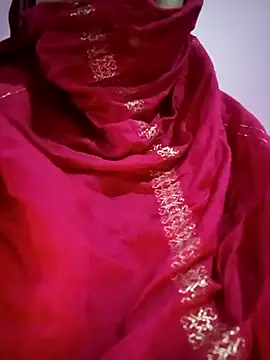 Snapshot of RAYI_Queen_1 chatting on September 20, 2025, 5:30 am RAYI Queen 1 online show from September 20, 2025, 5:30 am