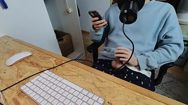 BenReich online show from November 10, 2025, 8:08 pm