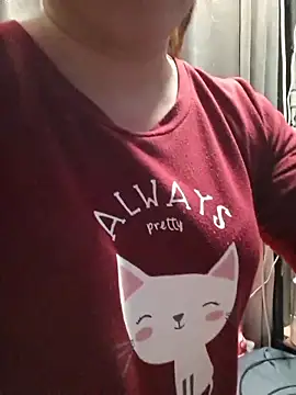 Snapshot of hihiakiko chatting on November 14, 2025, 2:16 pm hihiakiko online show from November 14, 2025, 2:16 pm