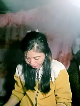 Phuongphuongg online show from November 18, 2025, 2:06 am