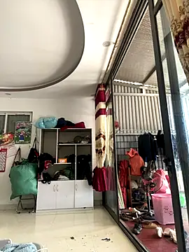 Nhung584 online show from October 13, 2025, 1:49 am