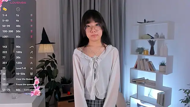 Snapshot of UdelaDodson chatting on November 27, 2025, 1:07 am UdelaDodson online show from November 27, 2025, 1:07 am