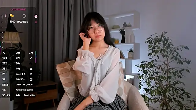 Snapshot of UdelaDodson chatting on November 30, 2025, 1:09 am UdelaDodson online show from November 30, 2025, 1:09 am