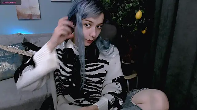 SophieAsh online show from September 26, 2025, 6:28 am