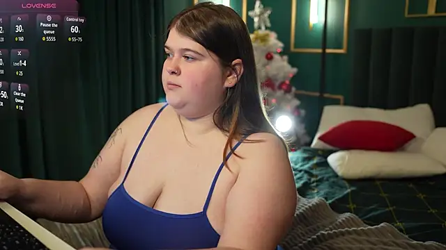 Snapshot of Mia_Ray chatting on January 14, 2026, 5:51 pm Mia Ray online show from January 14, 2026, 5:51 pm