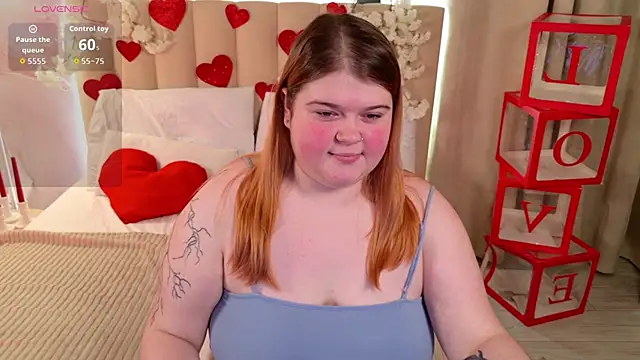 Snapshot of Mia_Ray chatting on February 17, 2026, 5:41 pm Mia Ray online show from February 17, 2026, 5:41 pm